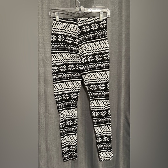 Body Central Fleece Winter Leggings - Picture 2 of 4